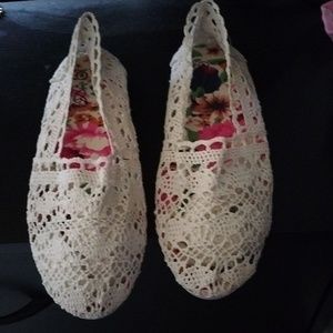 Womens shoes